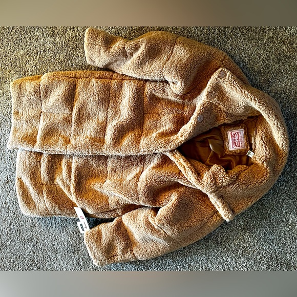 Levi’s Longline Long Sherpa Teddy Oversized Coat - Picture 6 of 9